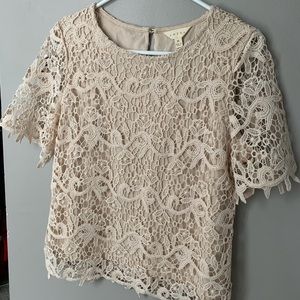 Adiva lace top